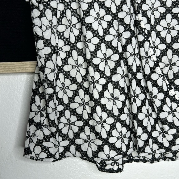 NWOT Anthropologie Maeve Coralie Wrap Top Size 4 Small - Picture 5 of 7